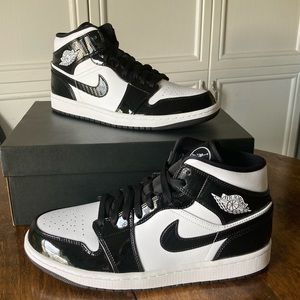 Air Jordan 1 Mid SE ASW DD1649-001 Men’s 10.5 sneakers in black and white